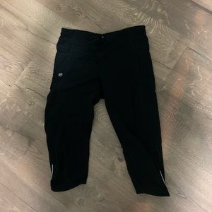 Athleta Capri Leggings